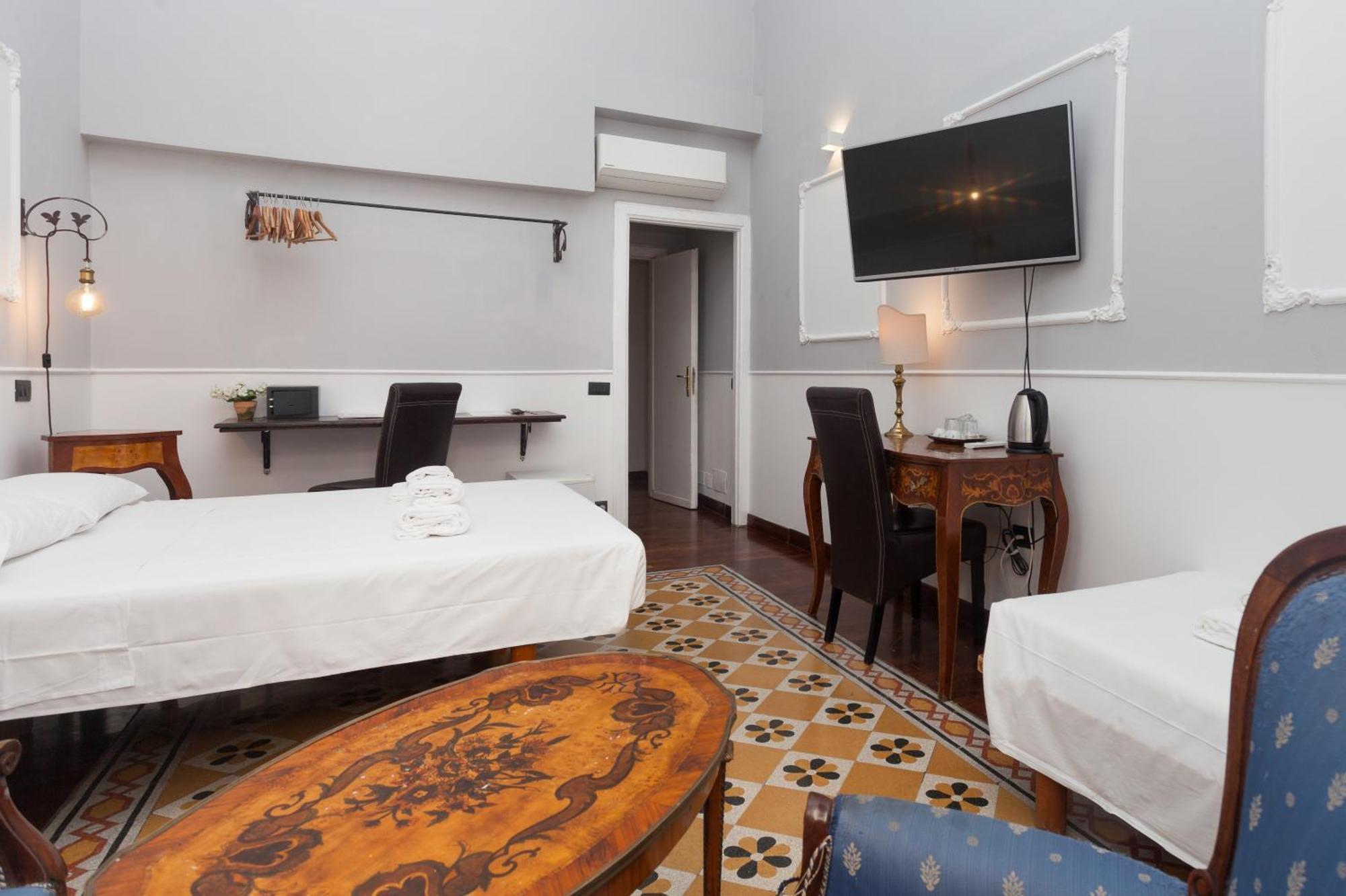 רומא Palazzo Del Duca Piazza Navona Guest House מראה חיצוני תמונה