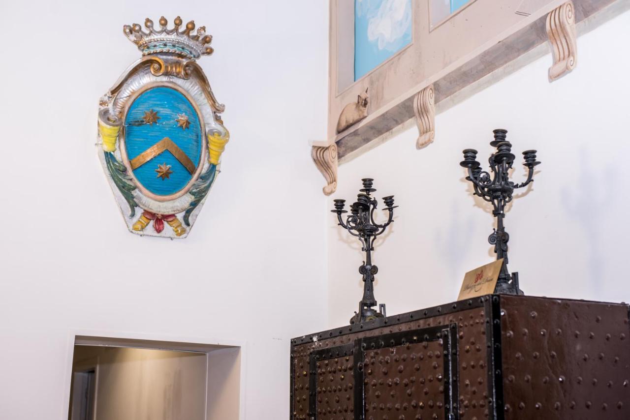 רומא Palazzo Del Duca Piazza Navona Guest House מראה חיצוני תמונה