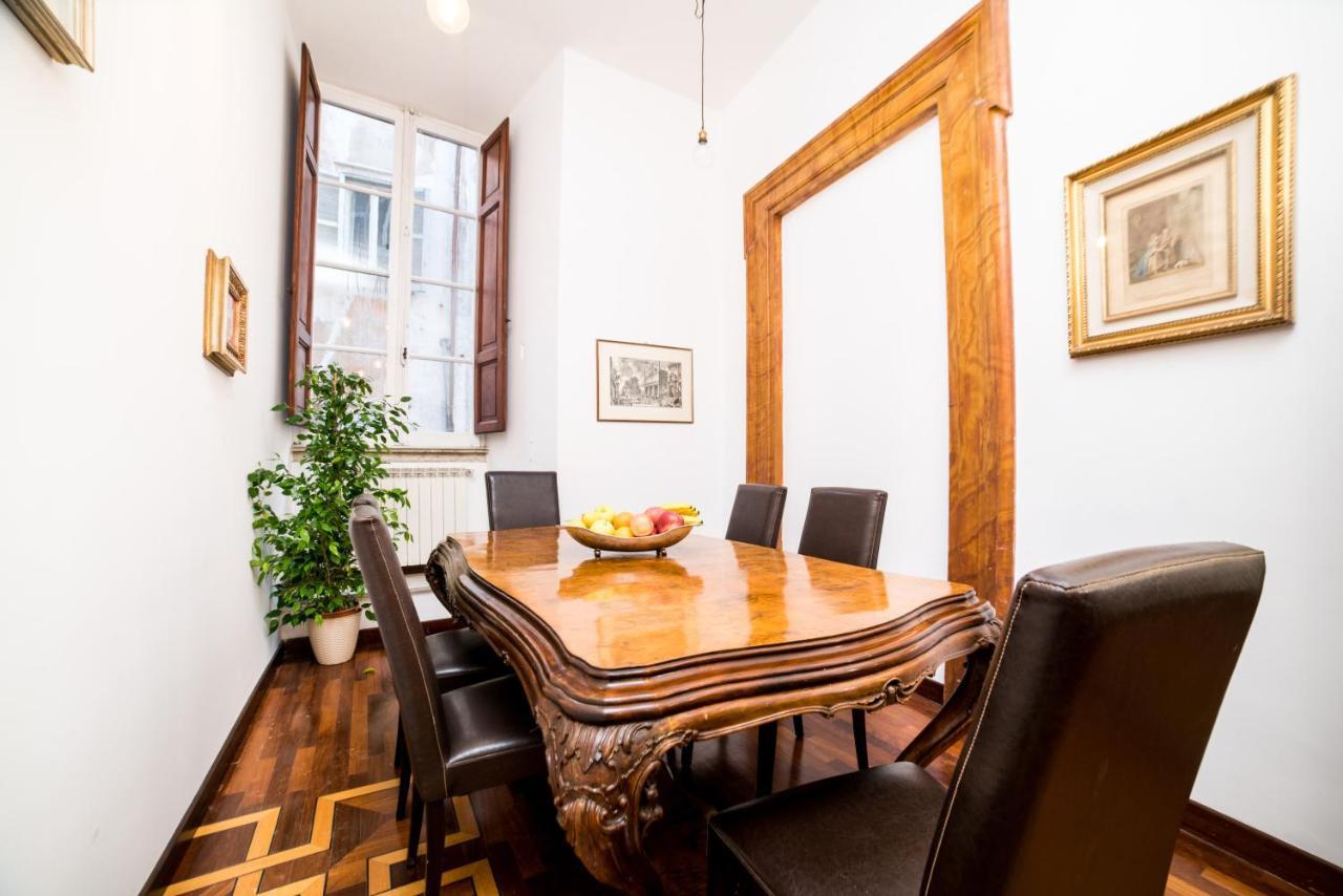 רומא Palazzo Del Duca Piazza Navona Guest House מראה חיצוני תמונה