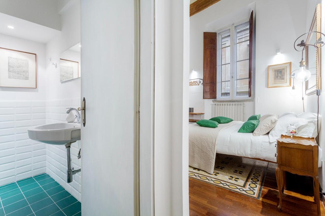 רומא Palazzo Del Duca Piazza Navona Guest House מראה חיצוני תמונה