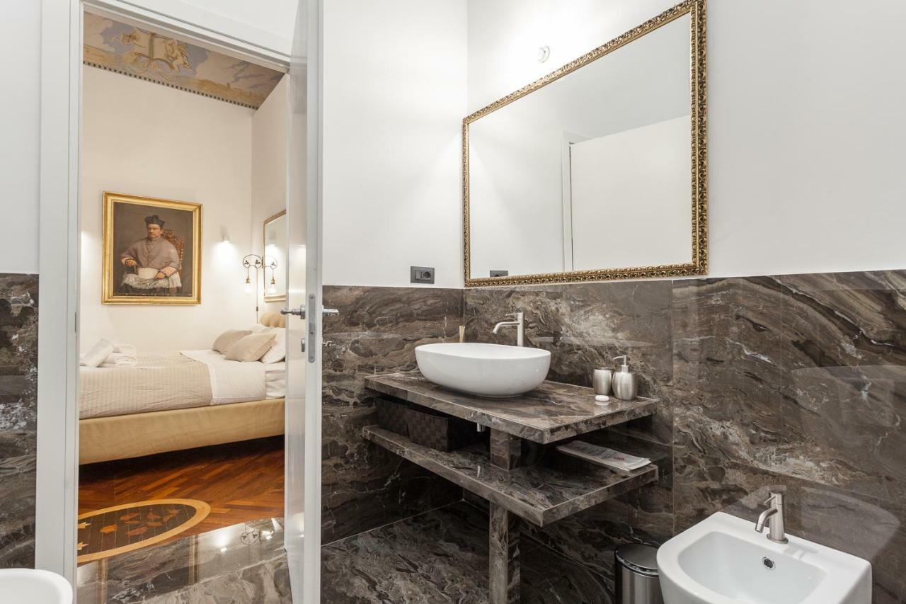 רומא Palazzo Del Duca Piazza Navona Guest House מראה חיצוני תמונה