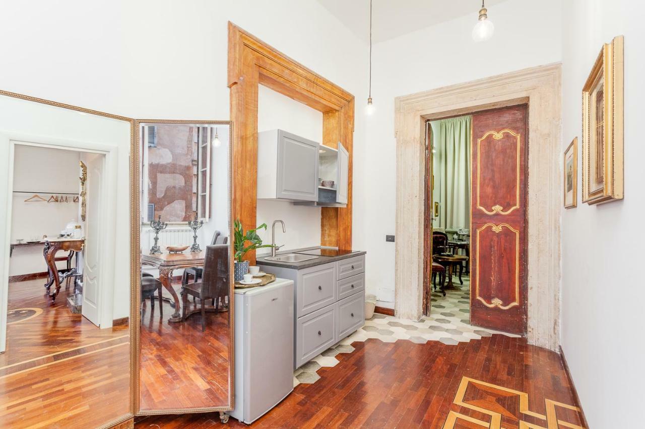 רומא Palazzo Del Duca Piazza Navona Guest House מראה חיצוני תמונה