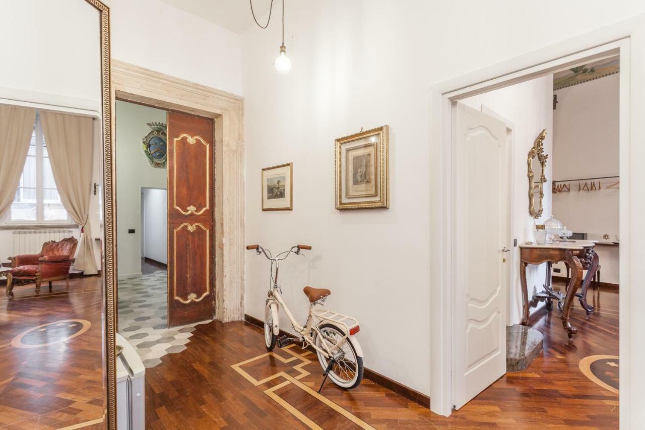 רומא Palazzo Del Duca Piazza Navona Guest House מראה חיצוני תמונה